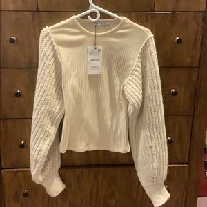! Zara sweatshirt with tricot
